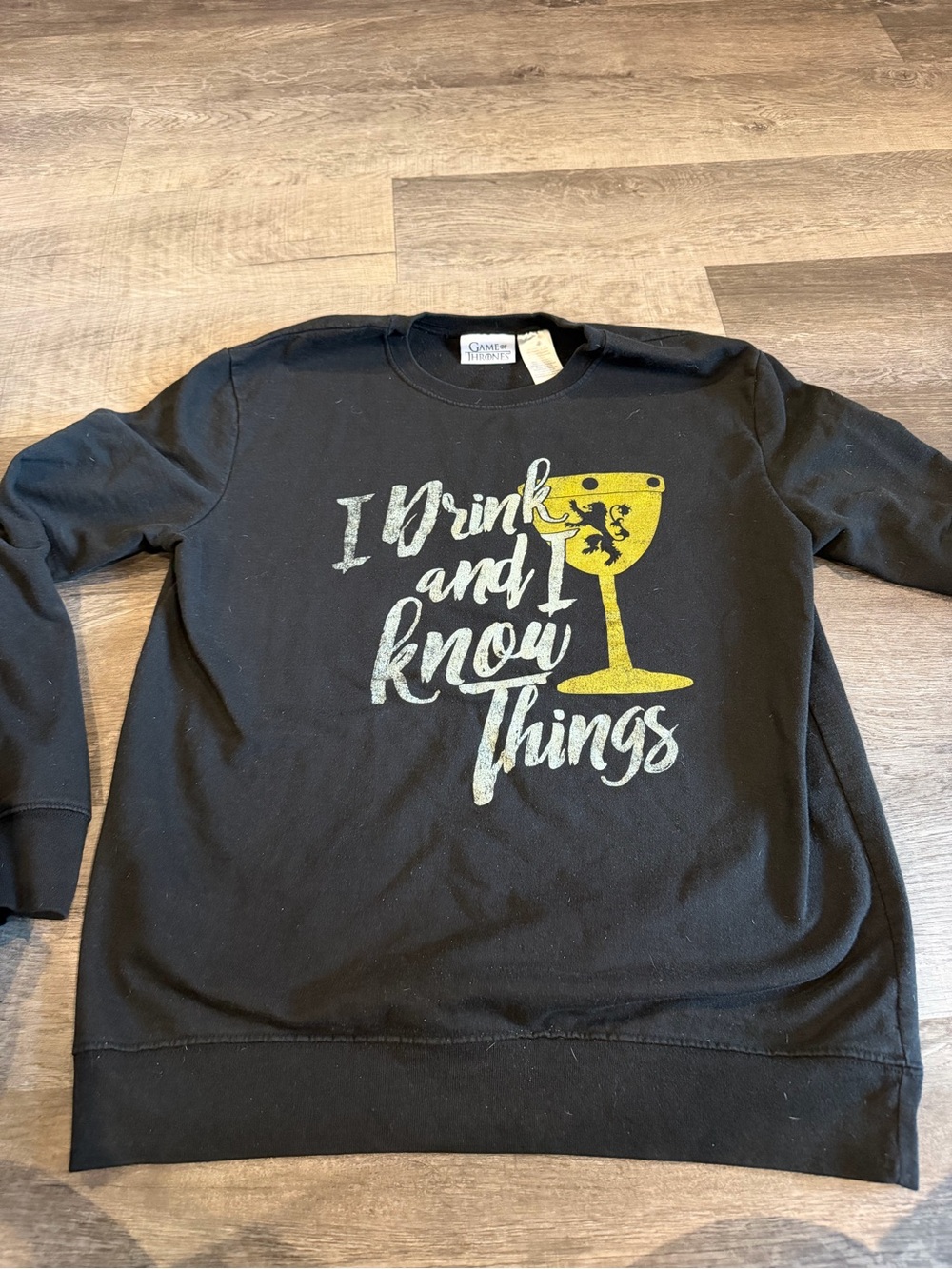 Game of Thrones - "I Drink and I Know Things" Sweatshirt black XL